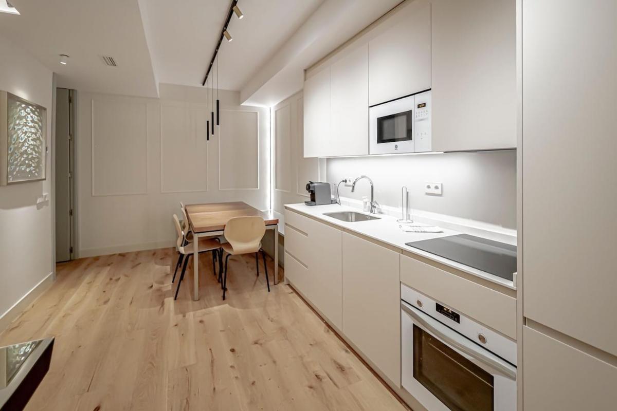 Stylish 5br Flat With Terrace Apartment *